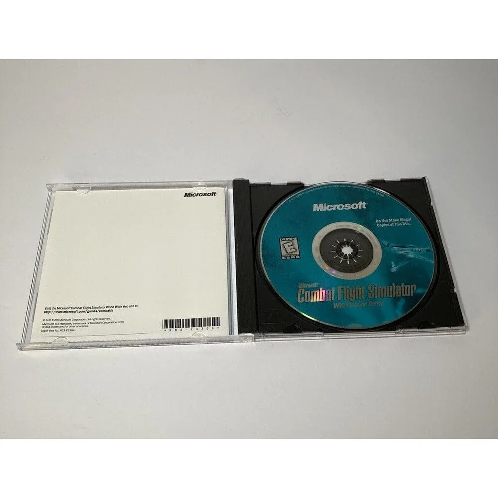 Vintage Microsoft Combat Flight Simulator WWII Europe Series PC CD-ROM
